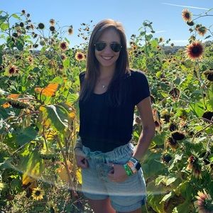 Meet your Posher, Dana